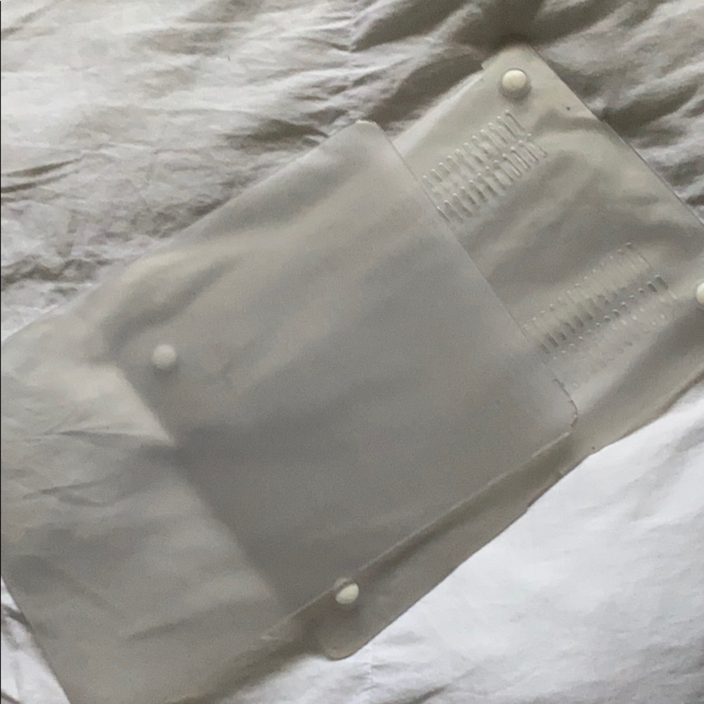 macbook air clear case